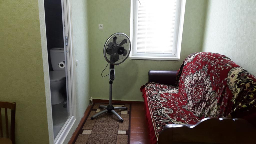 Guest House Shota Сигнахи Екстериор снимка